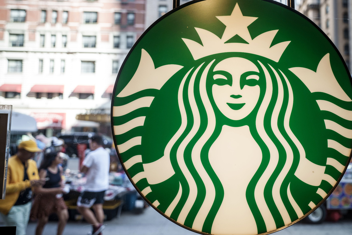 Aromastoff statt echter Früchte: Kaffee-Riese Starbucks angeklagt!