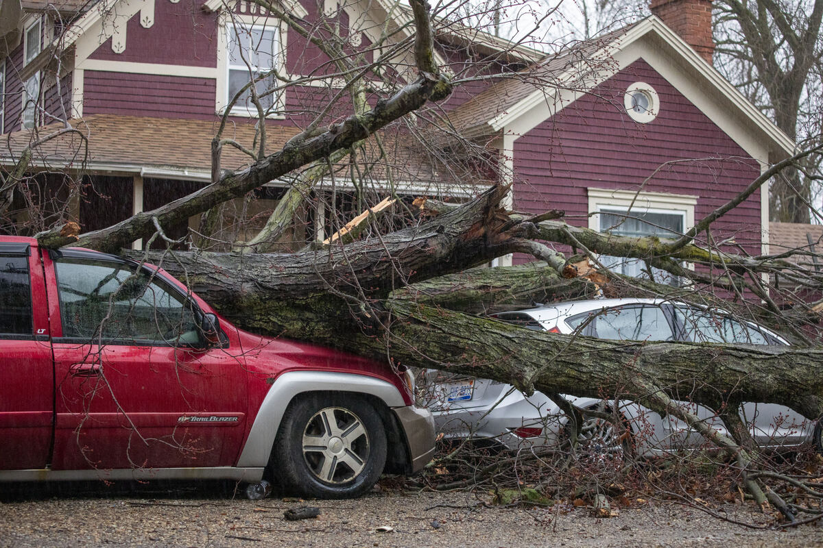 Tornadoes kill multiple people and wreak havoc across central US | TAG24