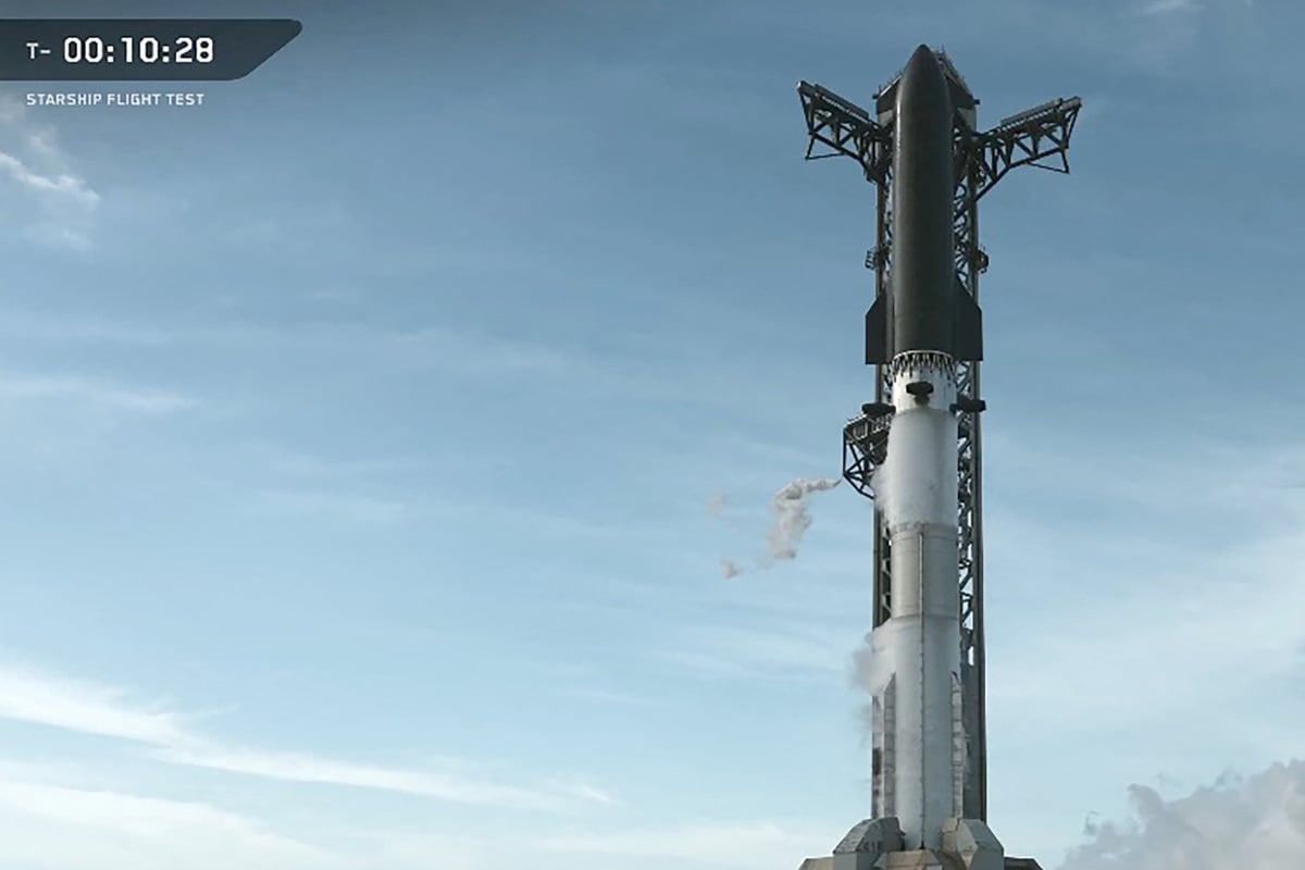 SpaceX abruptly scraps Starship test flight just as it was set to take off