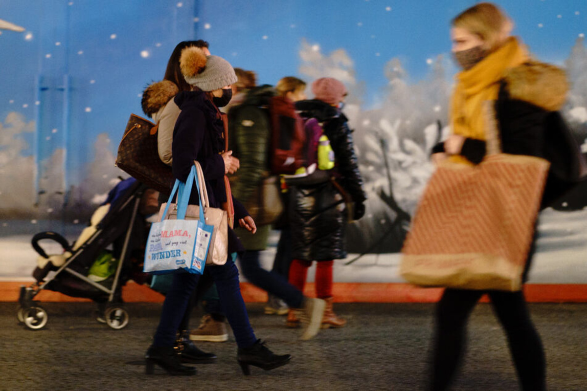 Dank Schnee und kaltem Wetter: Bayerischer Einzelhandel zufrieden mit Advents-Geschäft
