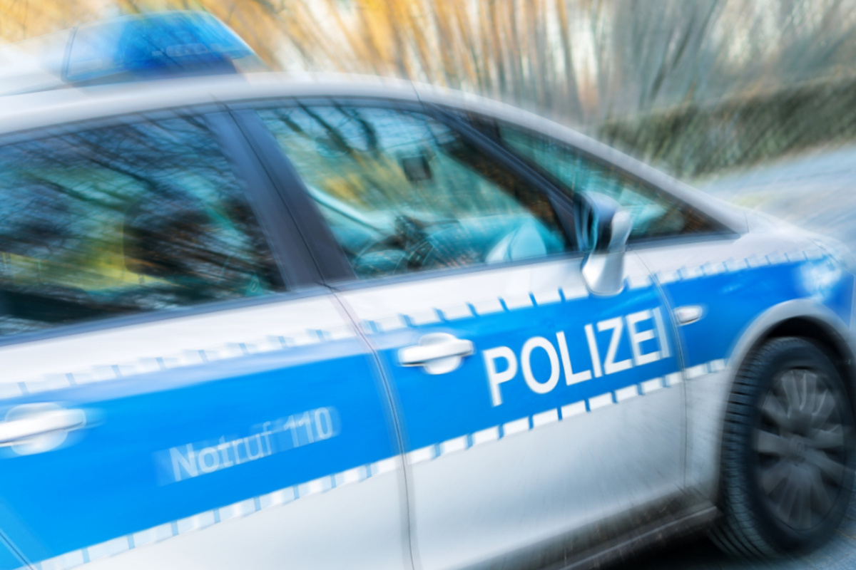 Polizei findet bei Drogen-Razzia auch Waffen! Acht Festnahmen