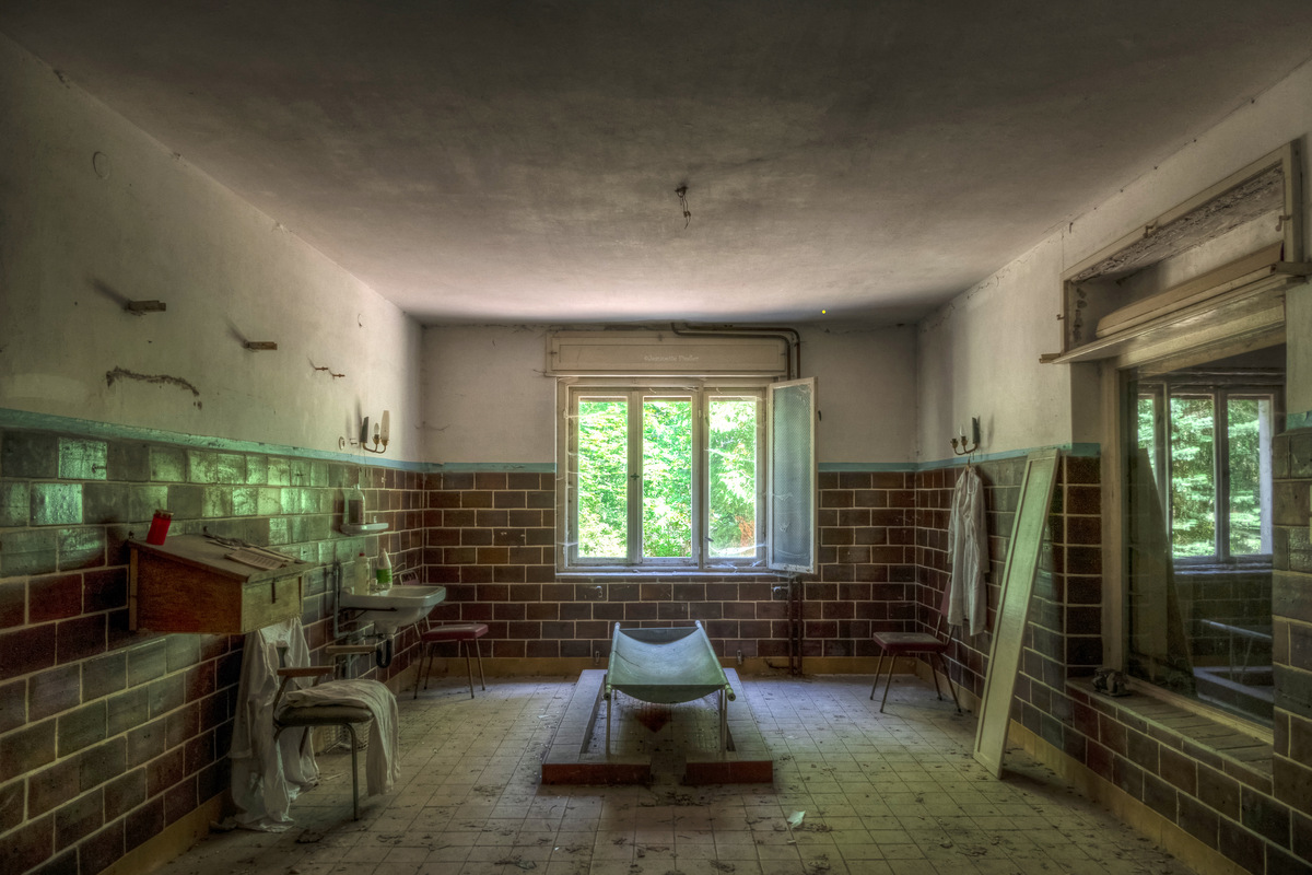 sightseeing tour an beliebtem lost place kommt gruppe teuer zu stehen tag24