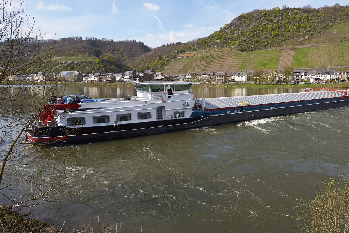 Schiffsunfall Und Betrunkener Kapitän Auf Der Mosel