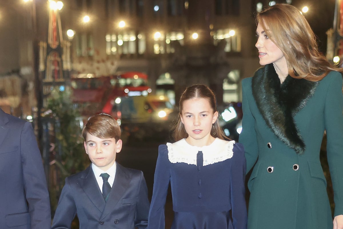 S-er-Mutter-Tochter-Moment-Prinzessin-Kate-und-Charlotte-teilen-weihnachtliches-Duett