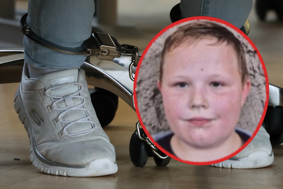 Mordprozess im Fall Fabian (†8): Textilgutachten bringt mögliche Hinweise, Fotos der Leiche werden gezeigt