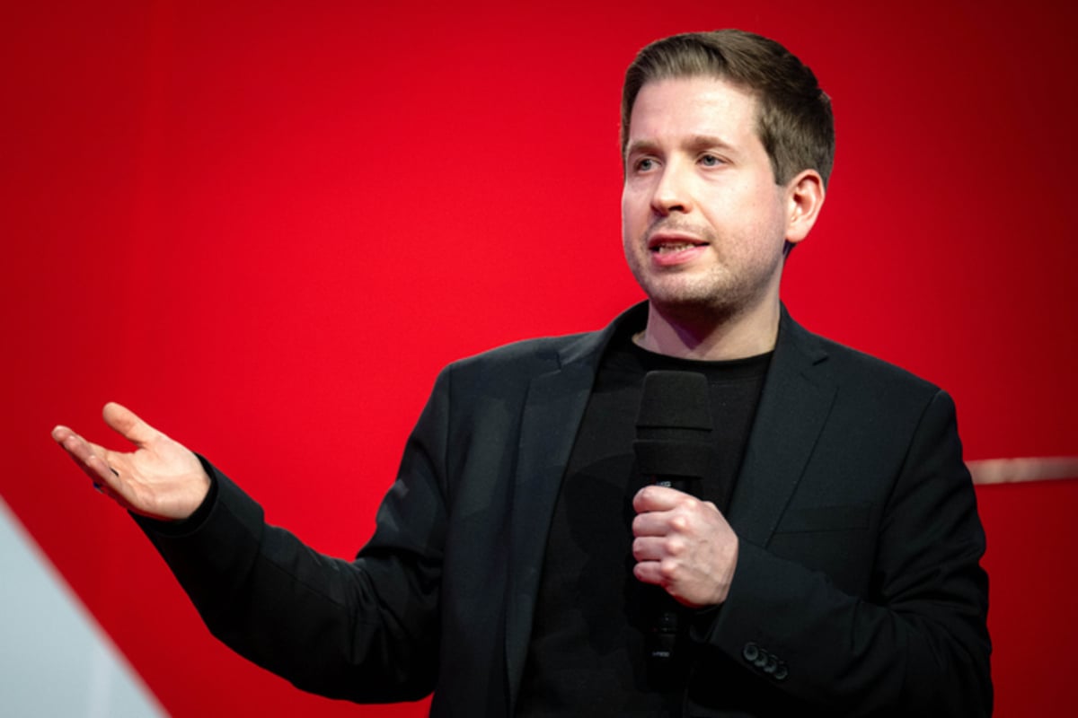 Kevin-K-hnert-berrascht-mit-neuem-Job-und-watscht-S-der-ab