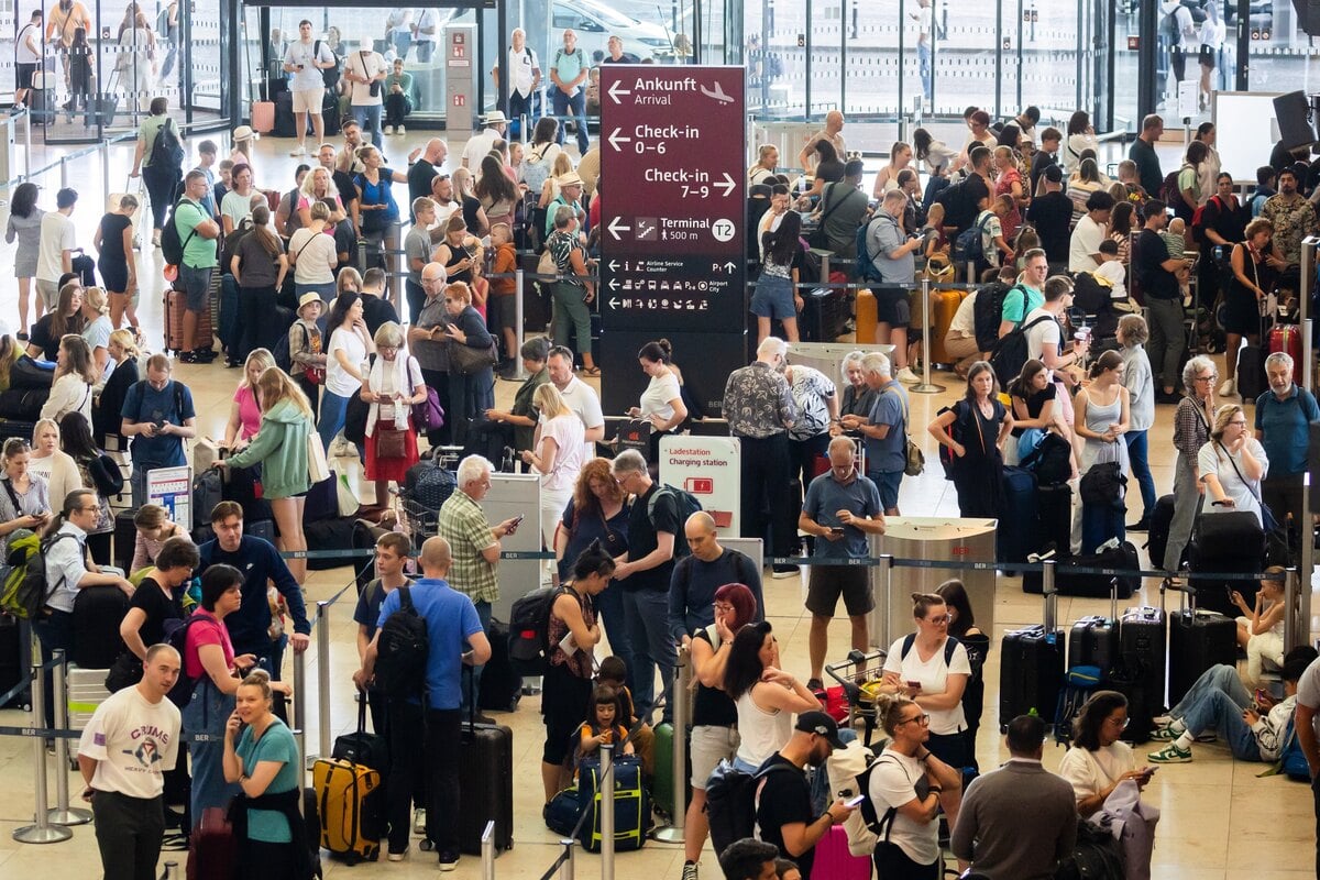 Verspätungen und Ausfälle nach Störung am Berliner Airport