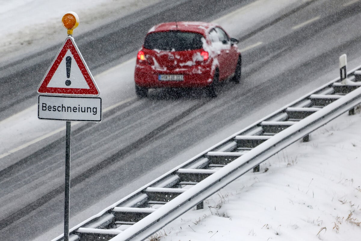 schnee-front-rollt-auf-nrw-zu-autofahrer-sollen-wenn-m-glich-zu-hause-bleiben