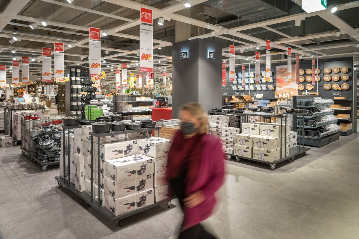 Höffner starts to sell out until Sunday (March 7th) with discounts of up to 70%