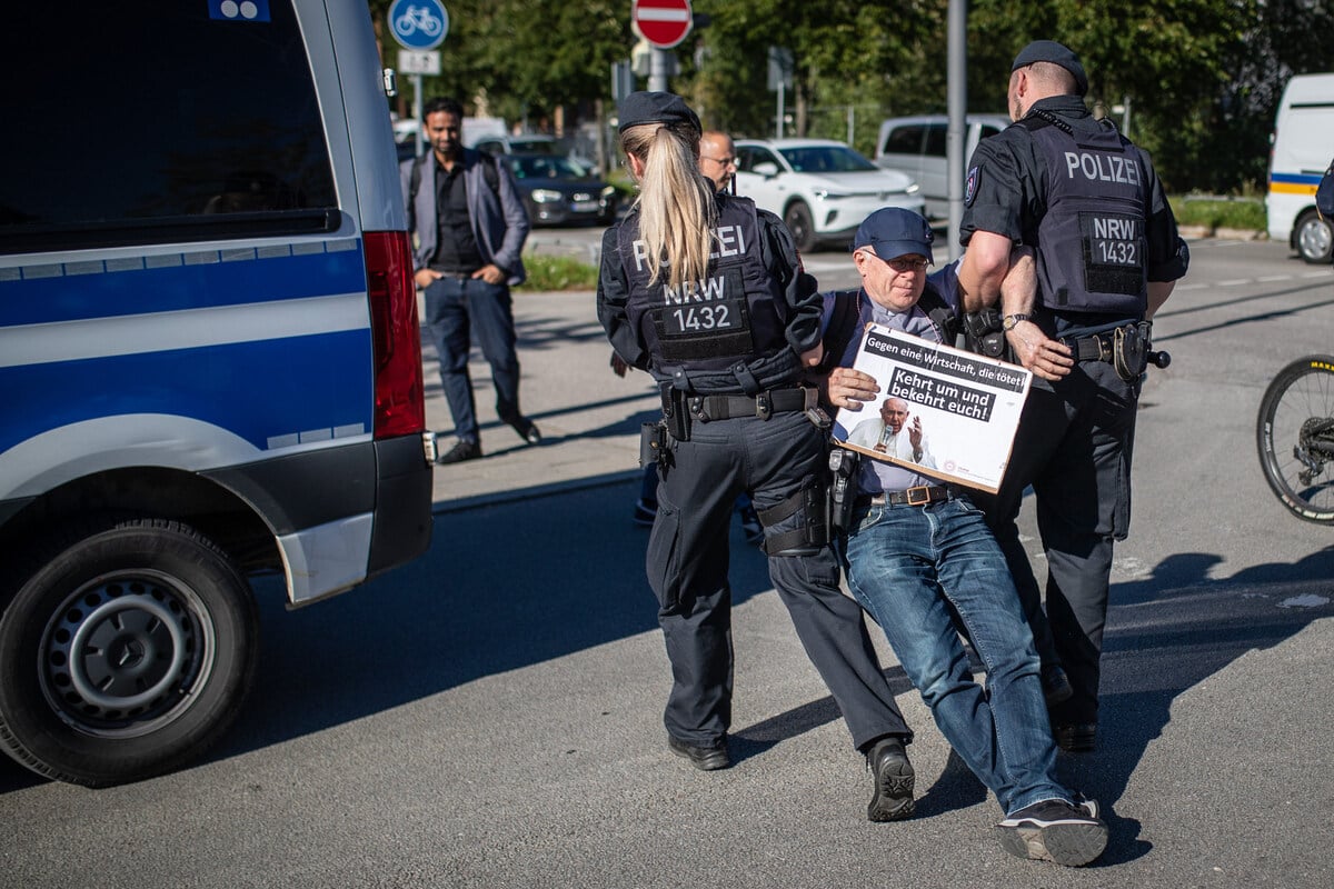 "Letzte Generation": Klima-Kleber Blockieren Wieder In Berlin