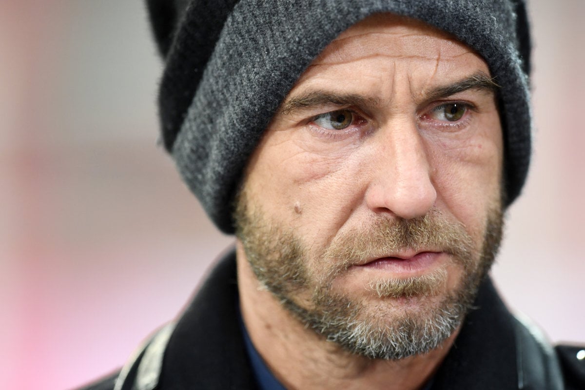 Er-wollte-ins-Bett-der-Tochter-Ex-Bayern-Star-Mehmet-Scholl-berw-ltigt-Einbrecher