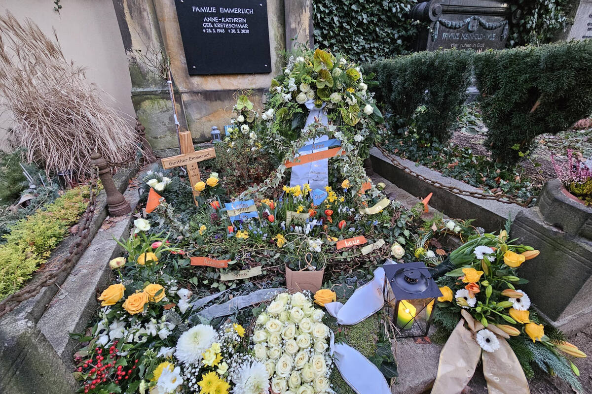 An der Seite seiner Frau Gunther Emmerlich (†79) in Dresden beigesetzt