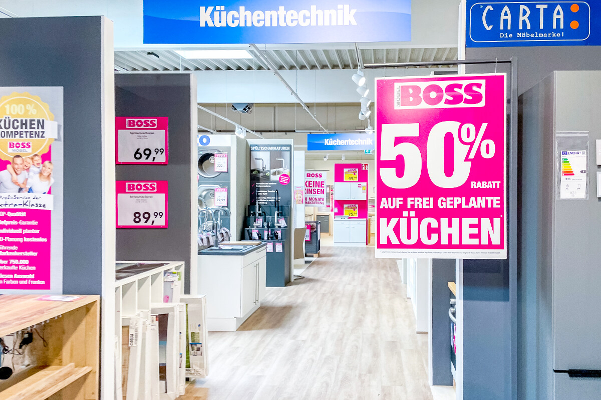 Bei Möbel Boss gibt's Traumküchen am Sonntag (30.10.) zu Schnäppchenpreisen