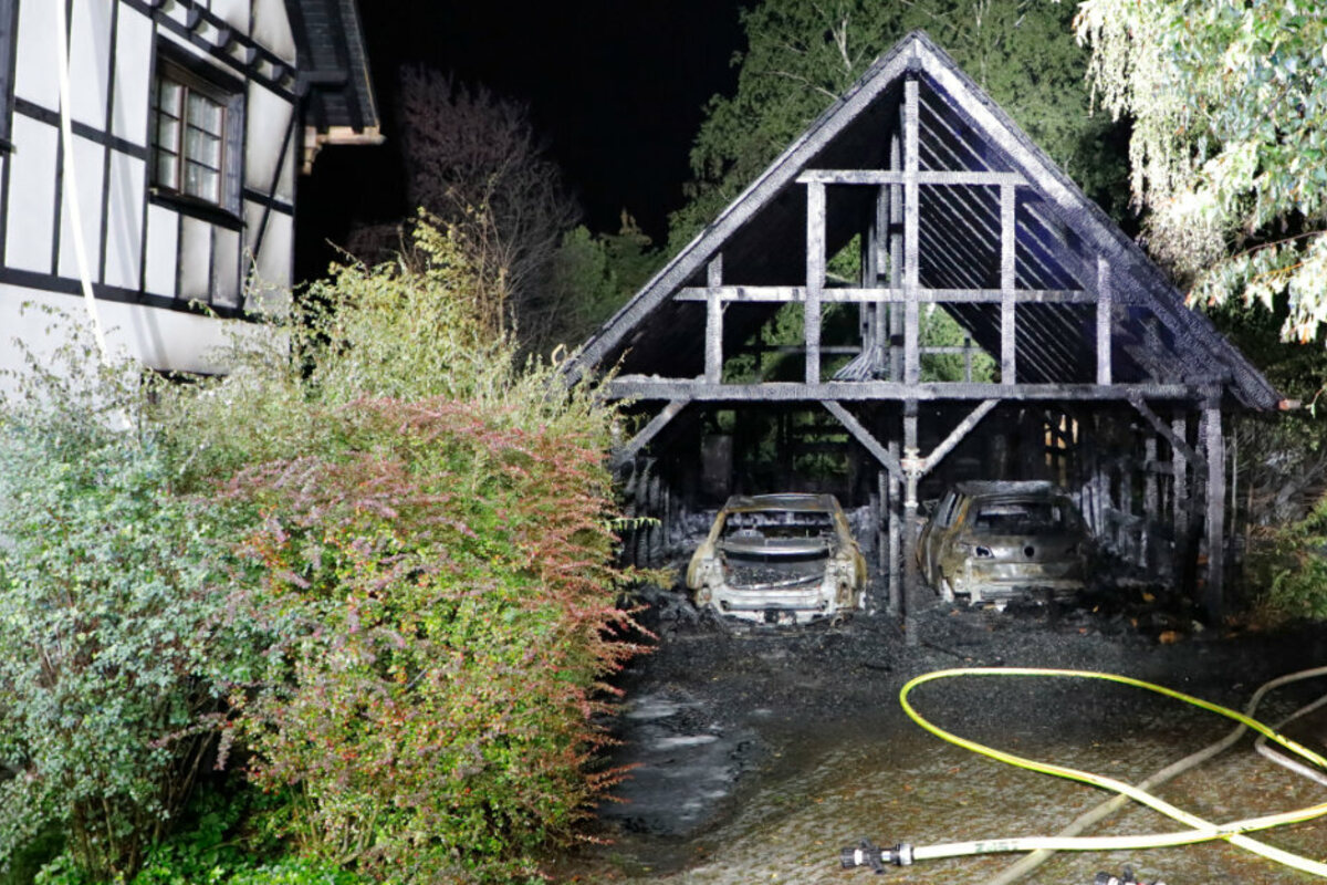 Mehrere Autobrande In Chemnitz Und Im Erzgebirge Haus Nicht Mehr Bewohnbar Tag24 Mehrere Autobrande In Chemnitz Und Im Erzgebirge Haus Nicht Mehr Bewohnbar Tag24