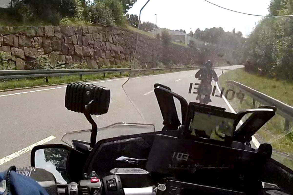 Waghalsige Flucht im Erzgebirge: Simson-Fahrer vorläufig festgenommen