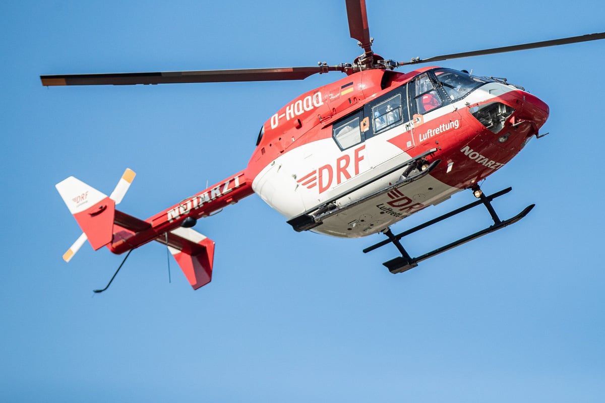 Rentnerin-bei-Unfall-in-Rahnsdorf-auf-Motorhaube-geschleudert-und-dann-berrollt