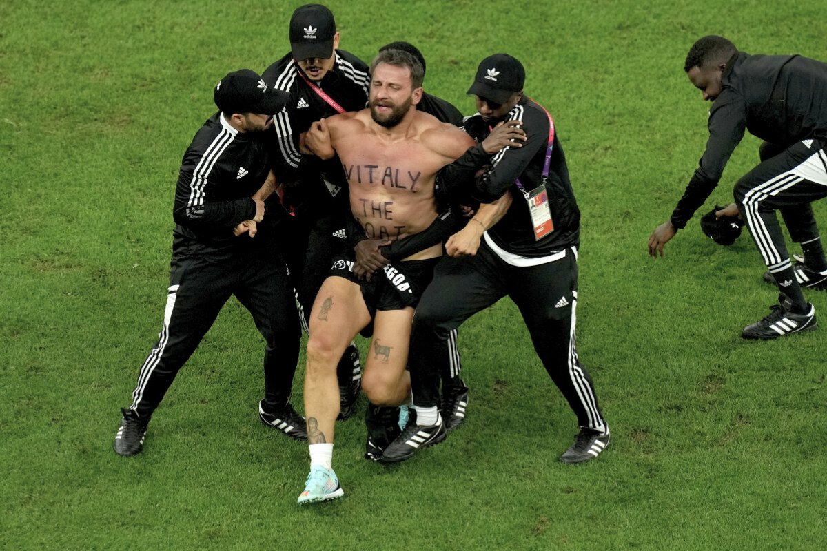 WK 2022: Fletzer bestormde het veld in Argentinië tegen Nederland, en de volumes sleurden hem mee