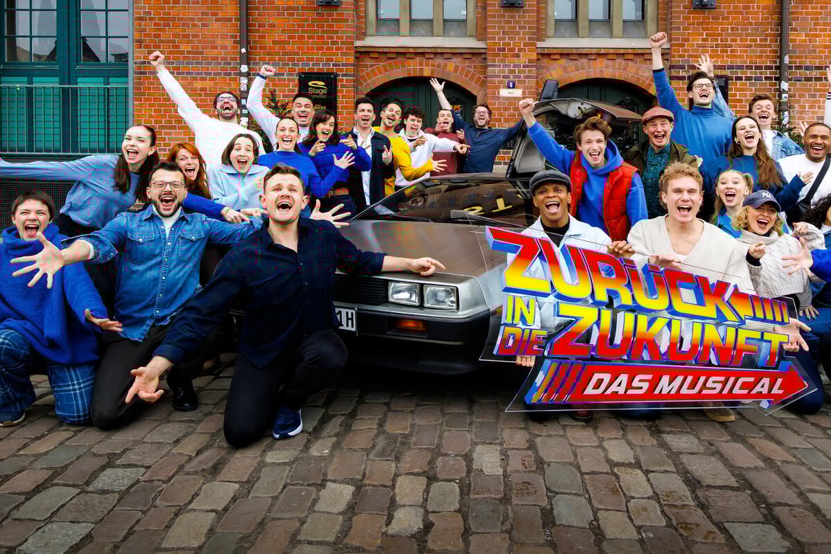 -Zur-ck-in-die-Zukunft-Cast-probt-f-r-Premiere-in-Hamburg