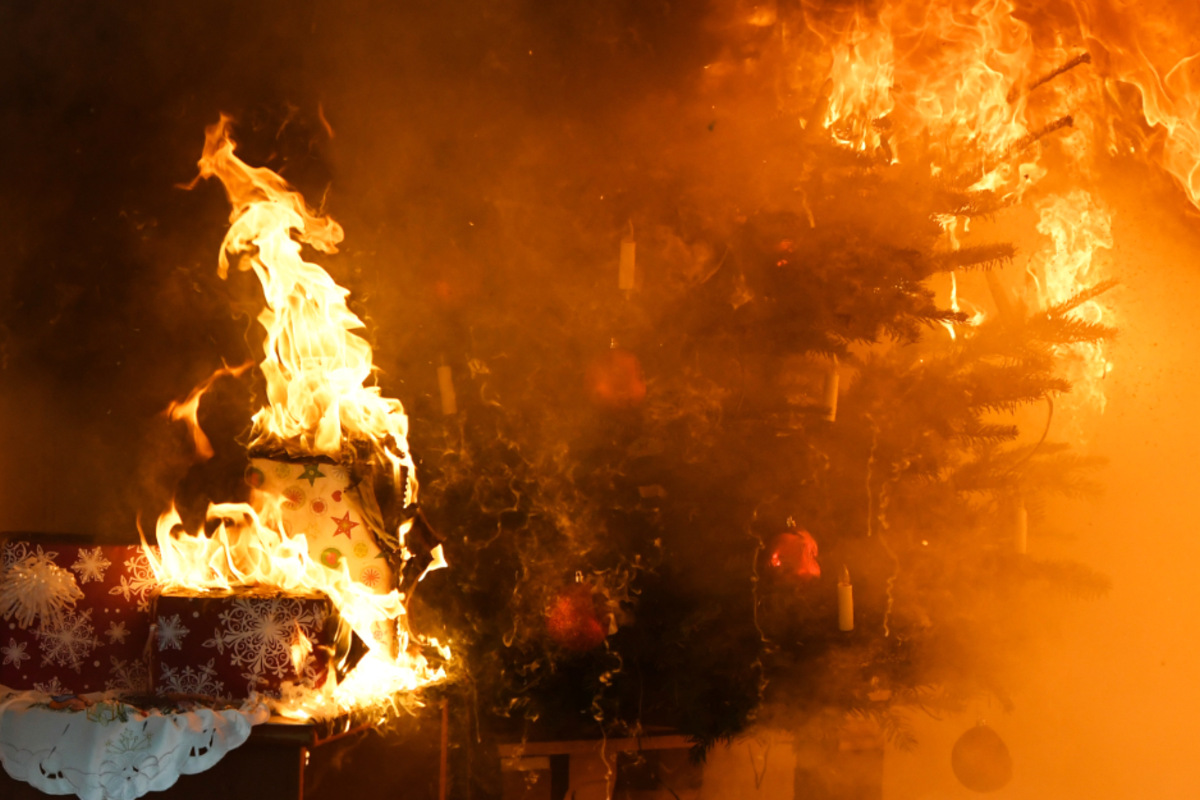 Brand-Katastrophe an Weihnachten verhindern: Tipps der Feuerwehr