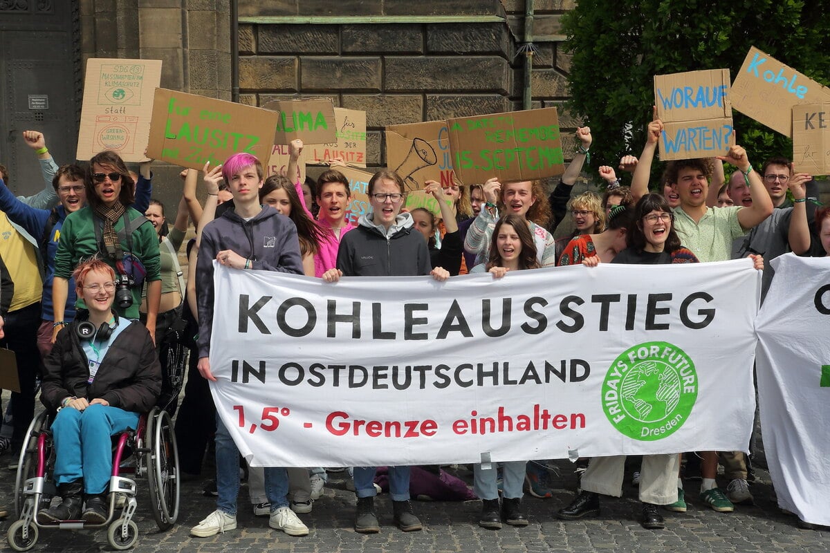 Fridays For Future In Dresden: Demo Vor Staatskanzlei!