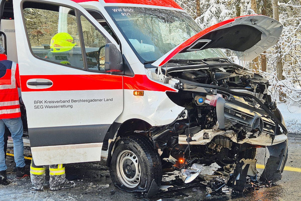 18-j-hriger-kracht-frontal-in-wasserwacht-auto