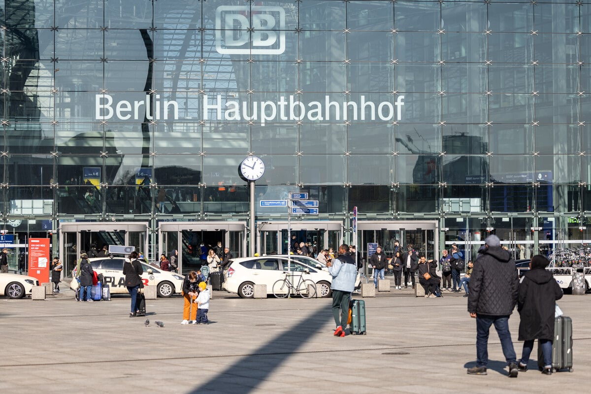 Es geht los: Umbau am Europaplatz vor dem Berliner Hauptbahnhof startet