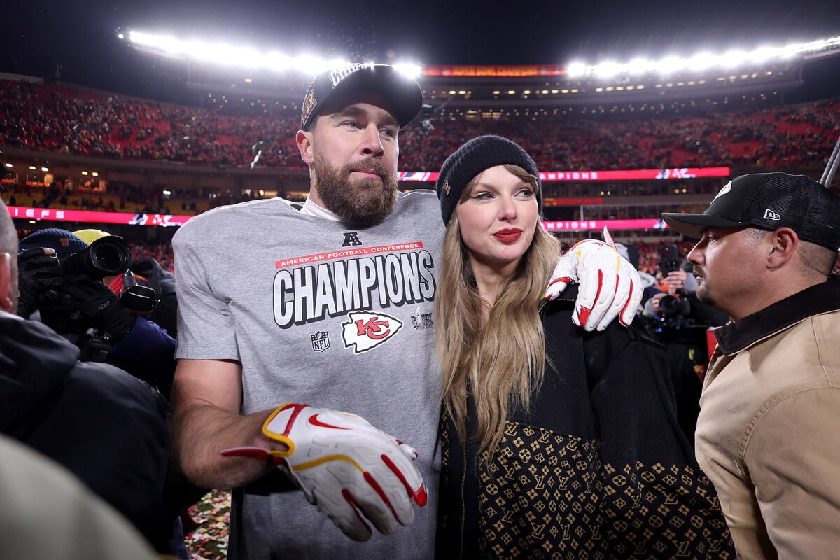Taylor Swift and Travis Kelce get touching notes from families of late first responders after $2 million donation