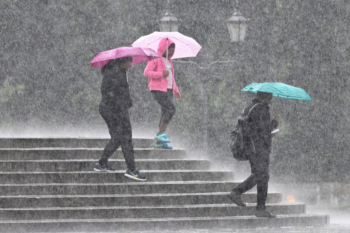 wetter-berlin-brandenburg-wind-und-regen-bringen-den-herbst