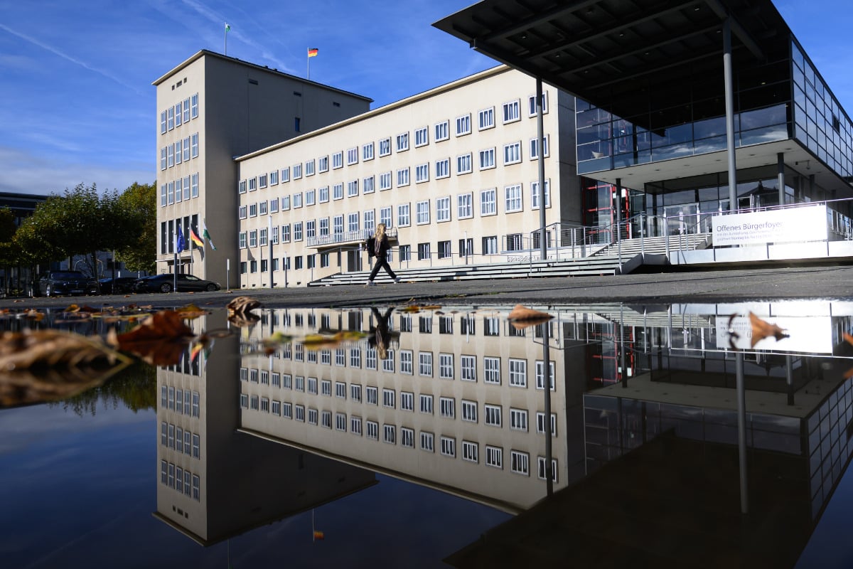 Kommentar-zu-Abgeordneten-Di-ten-Es-geht-ums-Geld