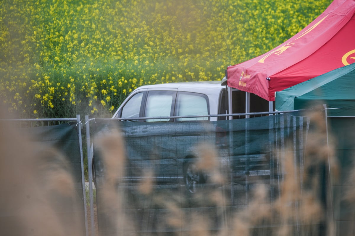 Frau (†39) tot in Auto gefunden: 41-Jähriger festgenommen