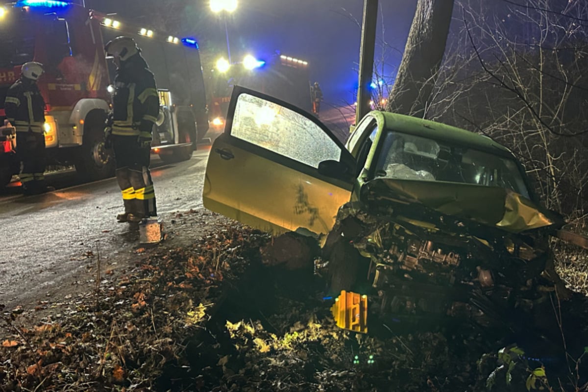 Verkehrschaos-durch-Glatteis-Zahlreiche-Unf-lle-in-NRW