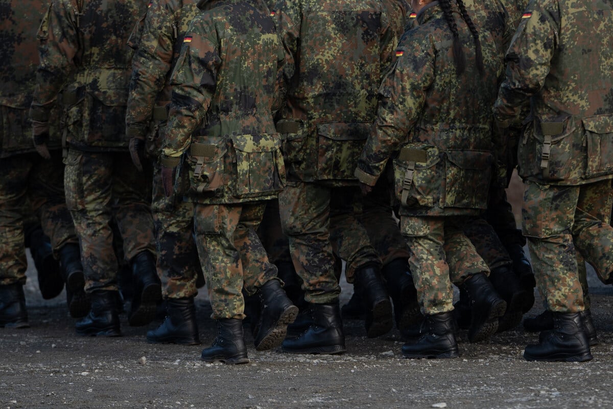 Linke-fordert-keine-Sanktionen-f-r-Sch-ler-bei-Protesten-gegen-neuen-Wehrdienst