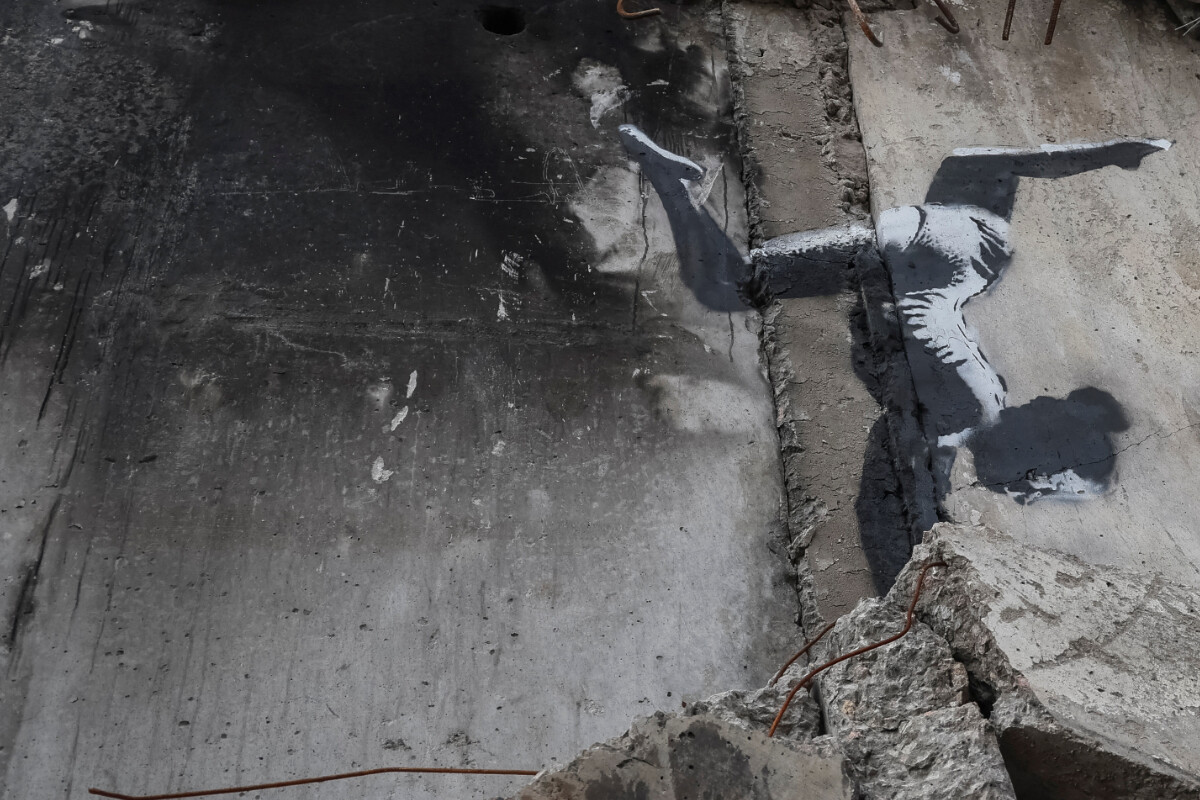 Is Banksy doing art in war-torn Ukraine?