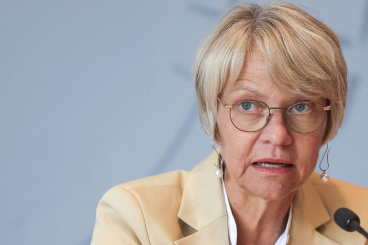Nach-Kritikwelle-Schulministerin-Feller-will-in-NRW-Distanzunterricht-trainieren-lassen