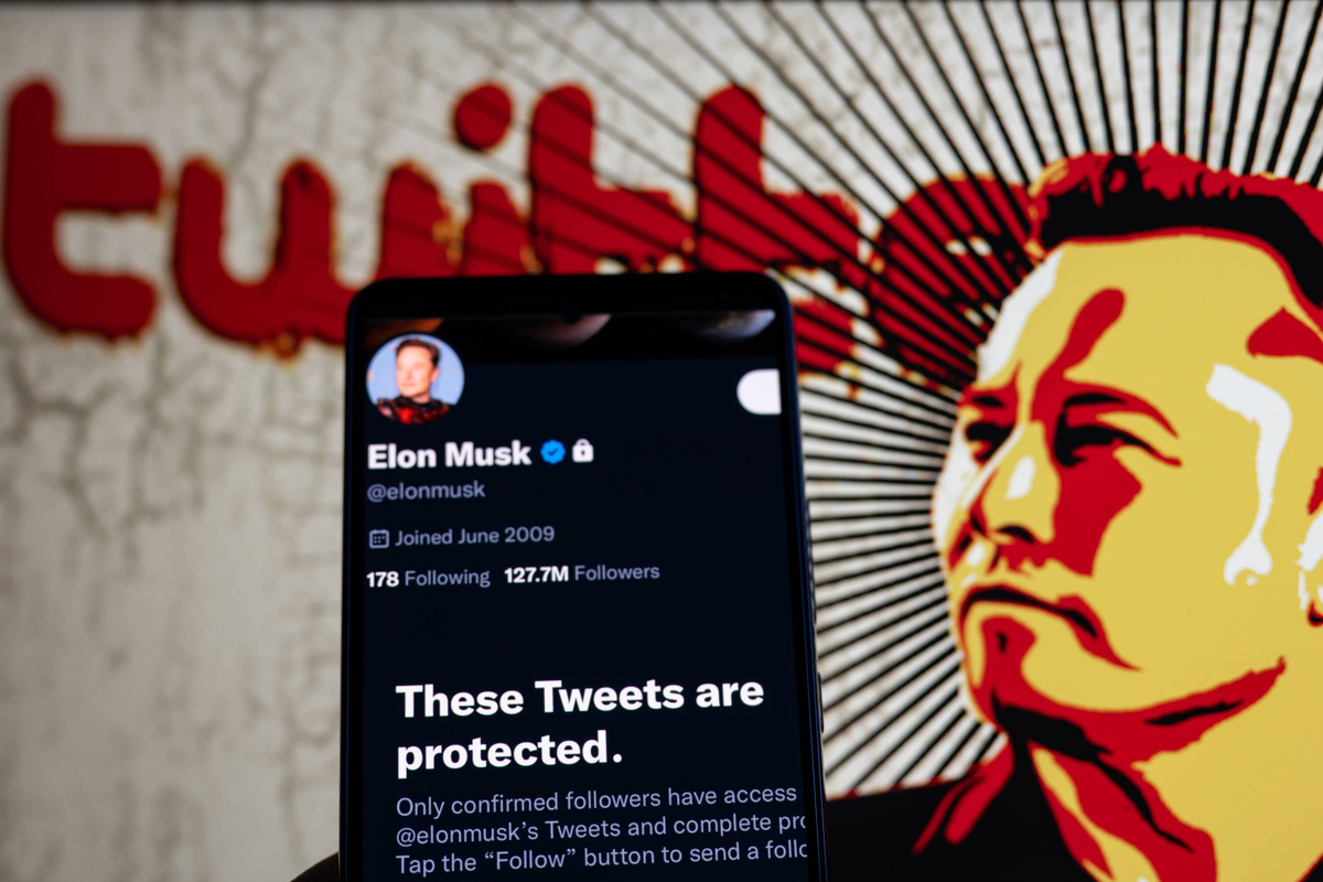Elon Musk trolls disabled Twitter employee in a viral tweet war