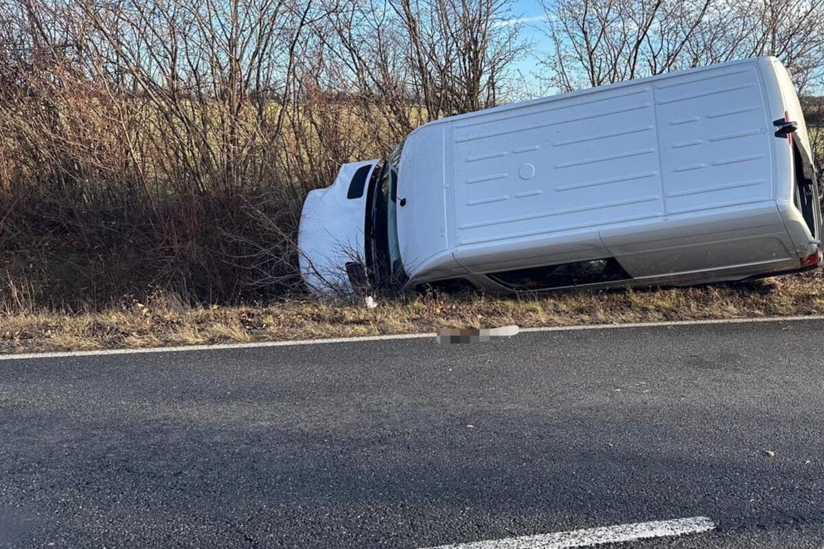 T-dlicher-Unfall-im-Harz-Mann-56-kracht-mit-Transporter-in-den-Graben