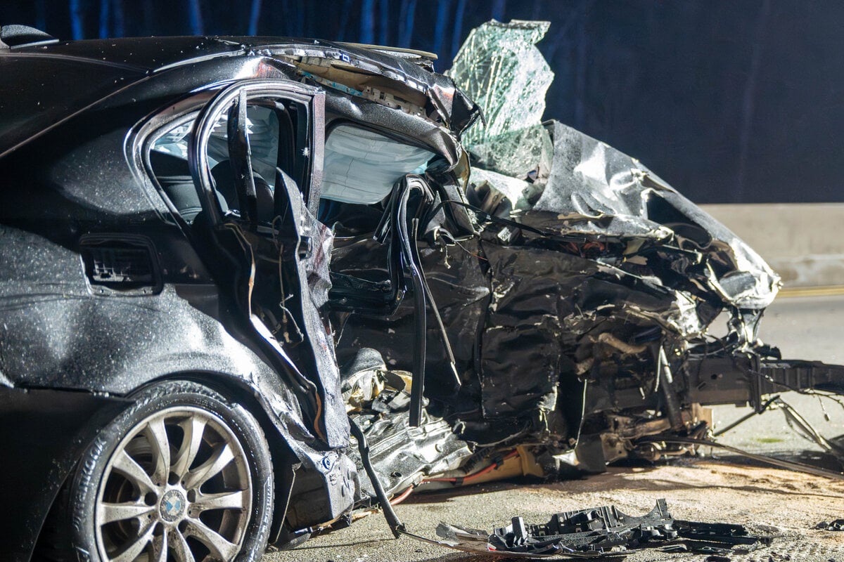 Horror-Crash auf der A9: 21-Jähriger überfahren und getötet