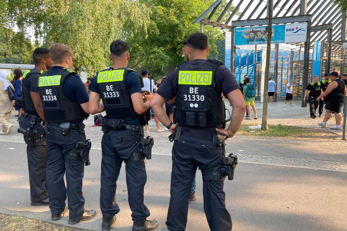 Knives drawn! Police called to Neukölln's problem swimming pool because of violent dispute