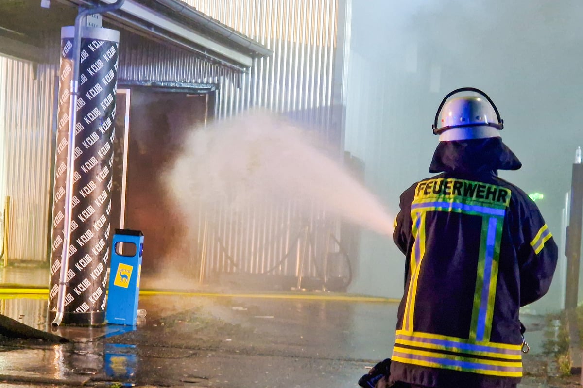 Großbrand in Disco: 750 Personen müssen vor Flammen fliehen