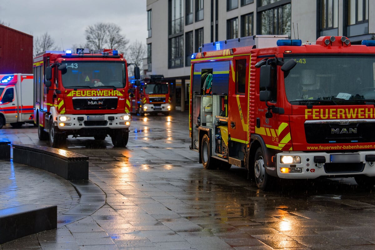 Toiletten-in-Schule-angez-ndet-F-nf-Personen-im-Krankenhaus