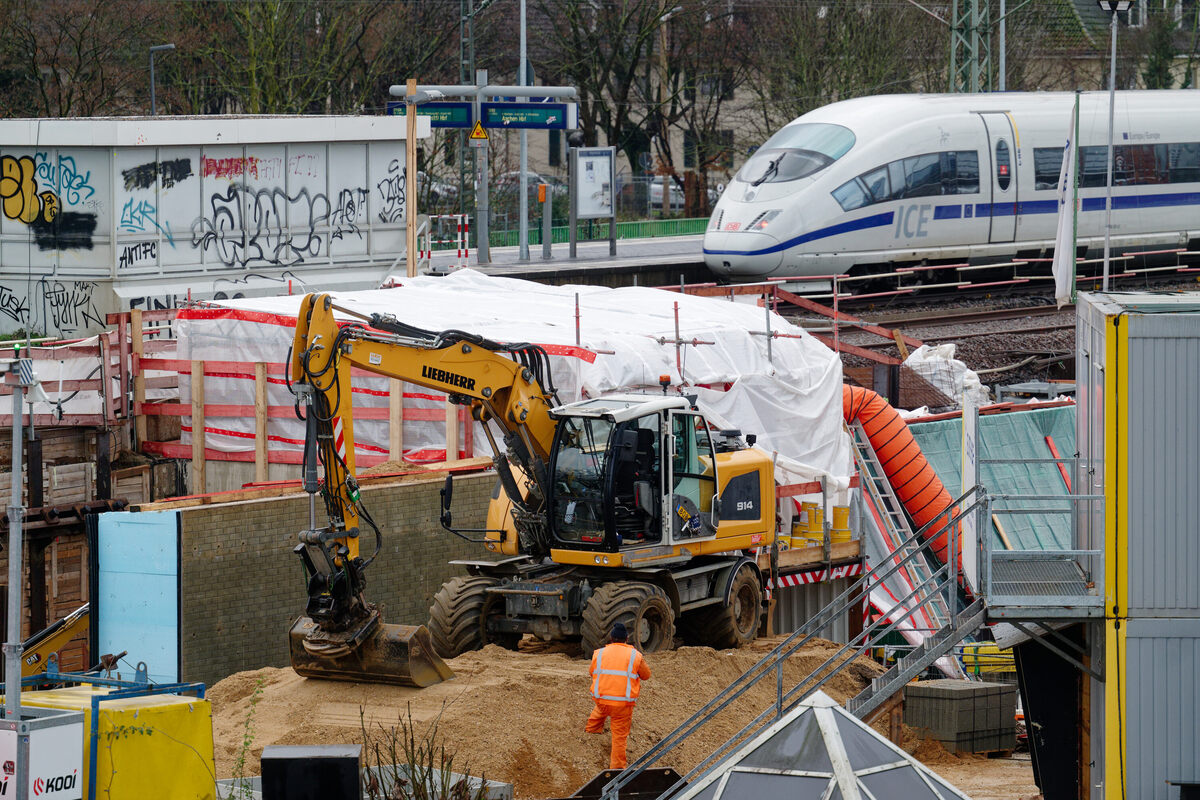 Stresstest für Reisende: Bahn erneuert Gleise zwischen Köln und Düsseldorf