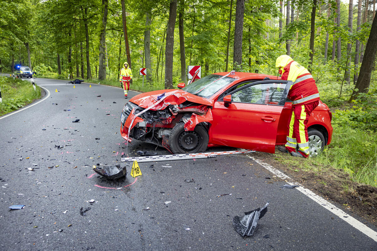 ピルナでの恐怖事故：アウディのバイカー・クラハト