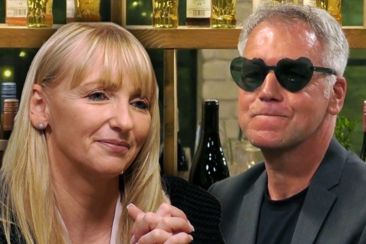 Als-Claudia-sieht-womit-Frank-auf-sie-wartet-ist-sie-irritiert-So-ein-komplett-Wilder-