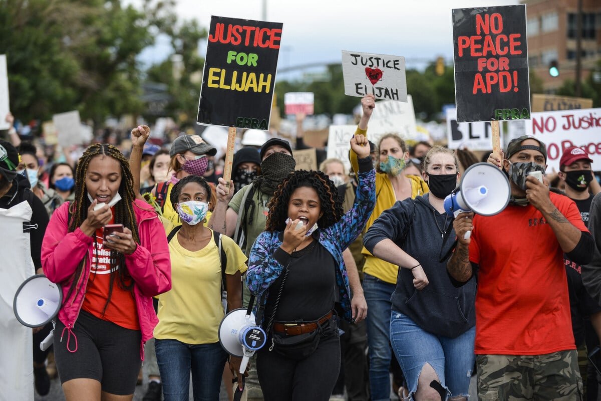 Elijah McClain: Colorado appeals court orders new trial of sentenced paramedics