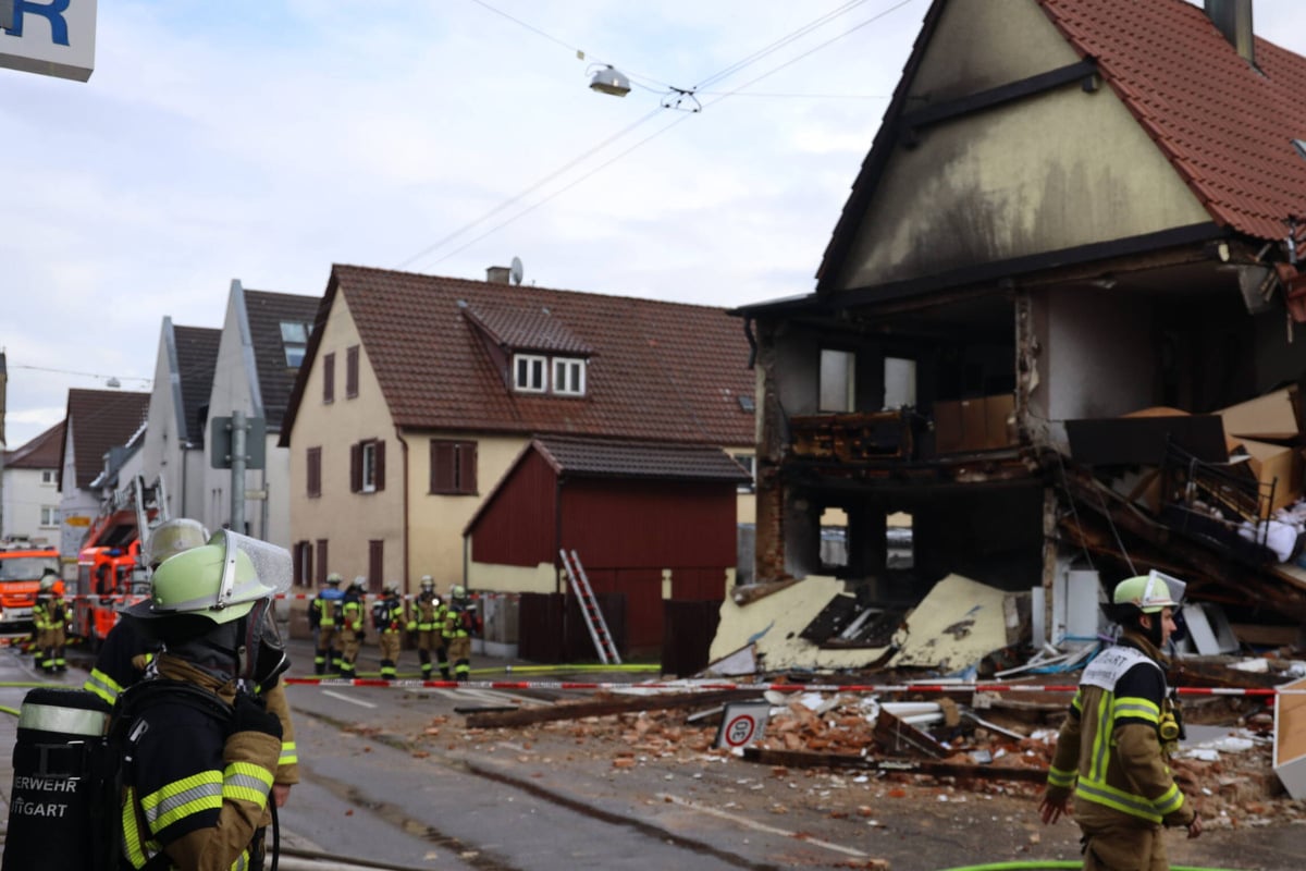 Nach Explosion in Stuttgart: Großeinsatz nach Stunden für beendet erklärt
