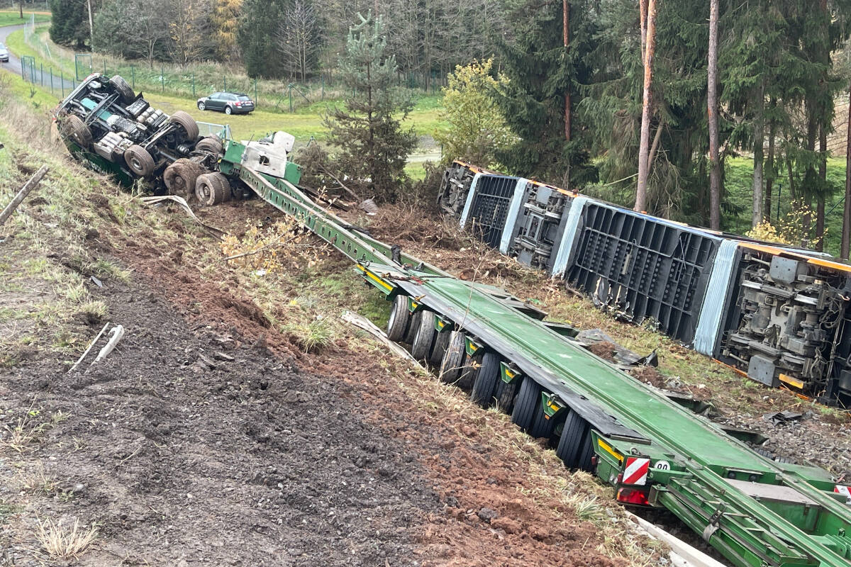 Unfall A9 Unfall auf A9 Schwerlasttransporter mit StraßenbahnWaggon