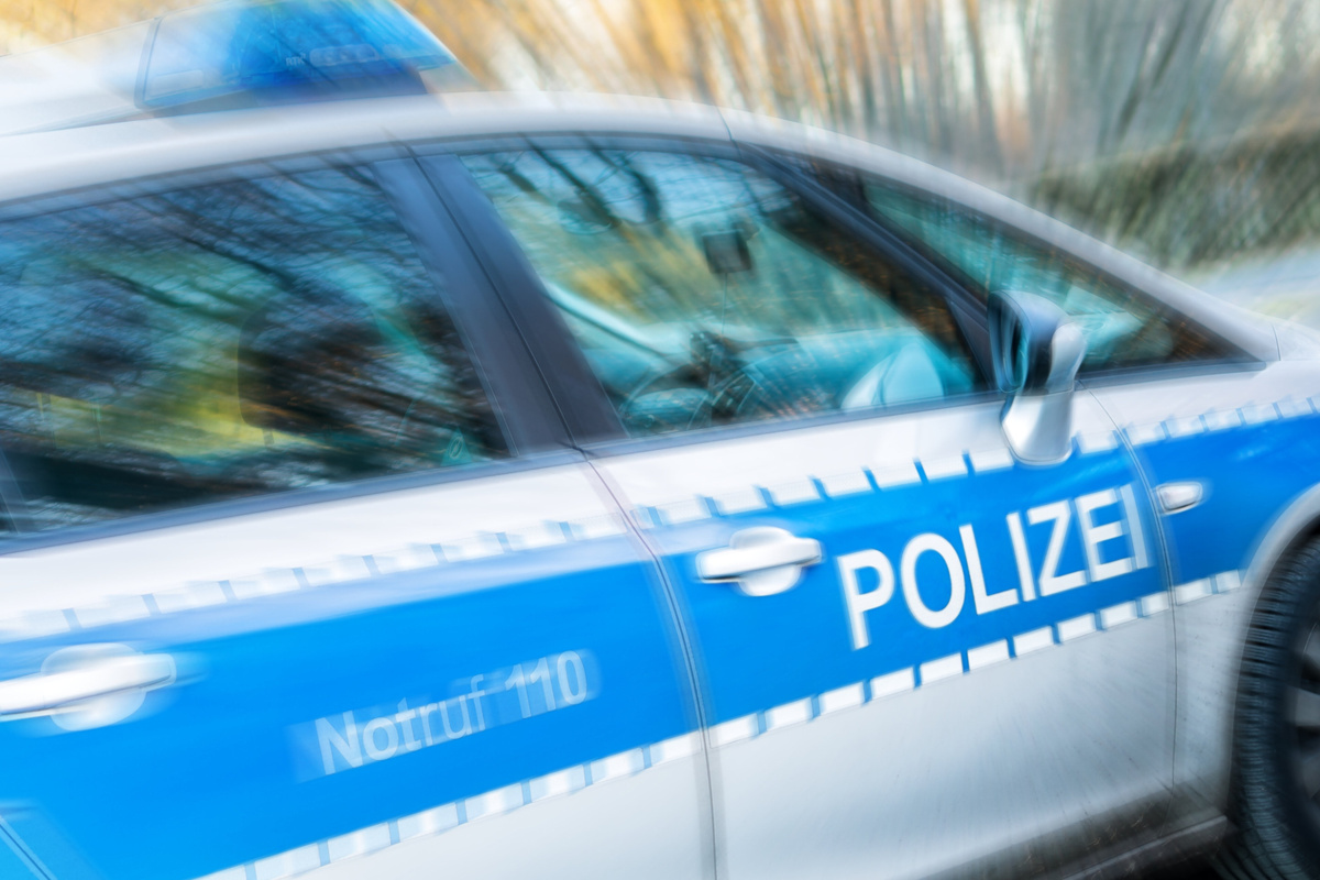 Völlig von Sinnen! Illegales Autorennen in Wiesbadener Fußgängerzone