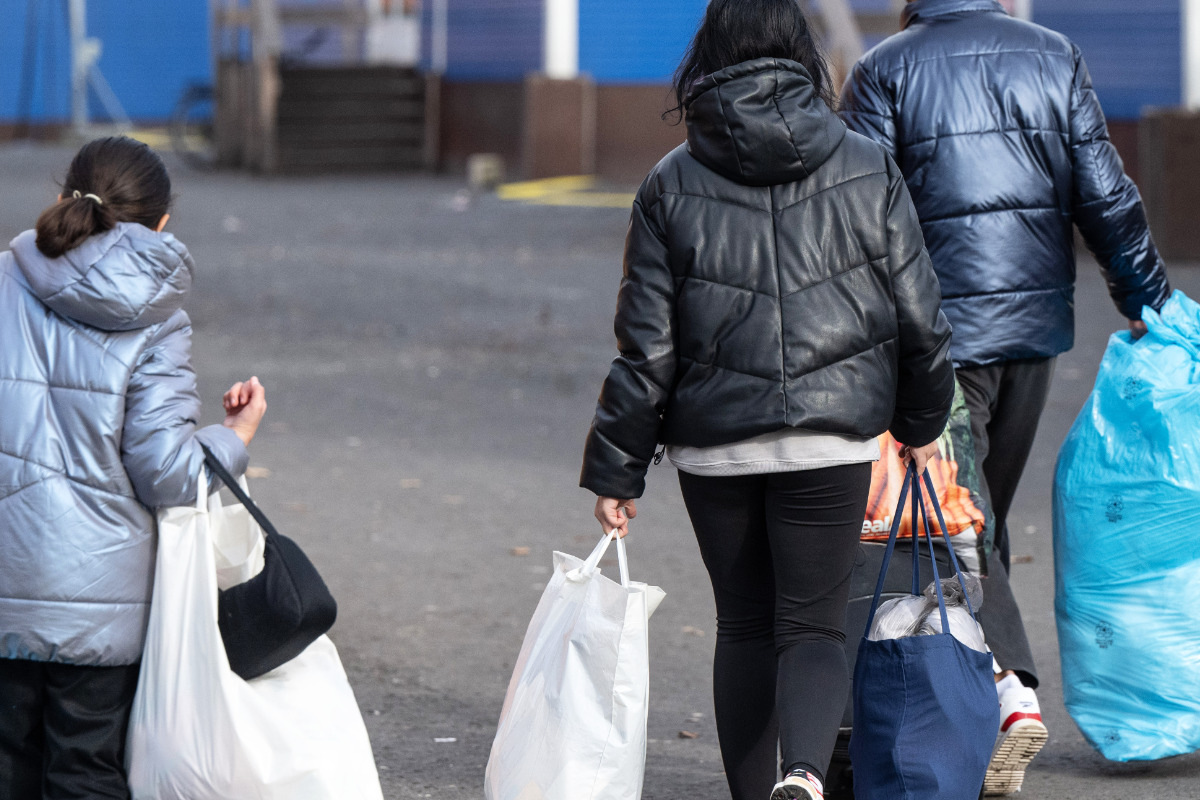 Asylverfahren In Drittstaaten? Scharfe Kritik Von Pro Asyl Und Amnesty ...