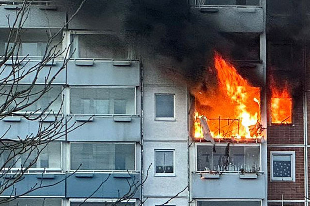 explosion-in-mehrfamilienhaus-eine-person-tot-hunderte-evakuiert