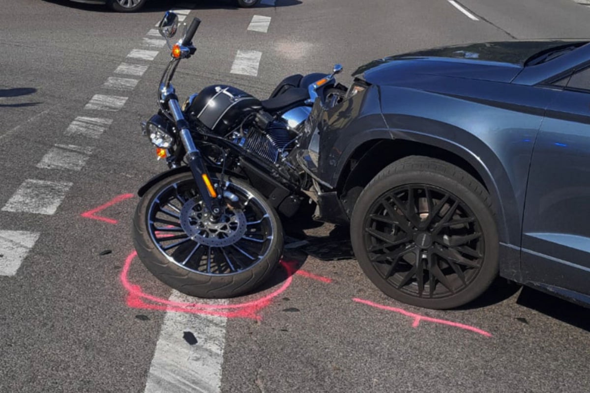 Kreuzungscrash in Mittelsachsen: Biker verletzt